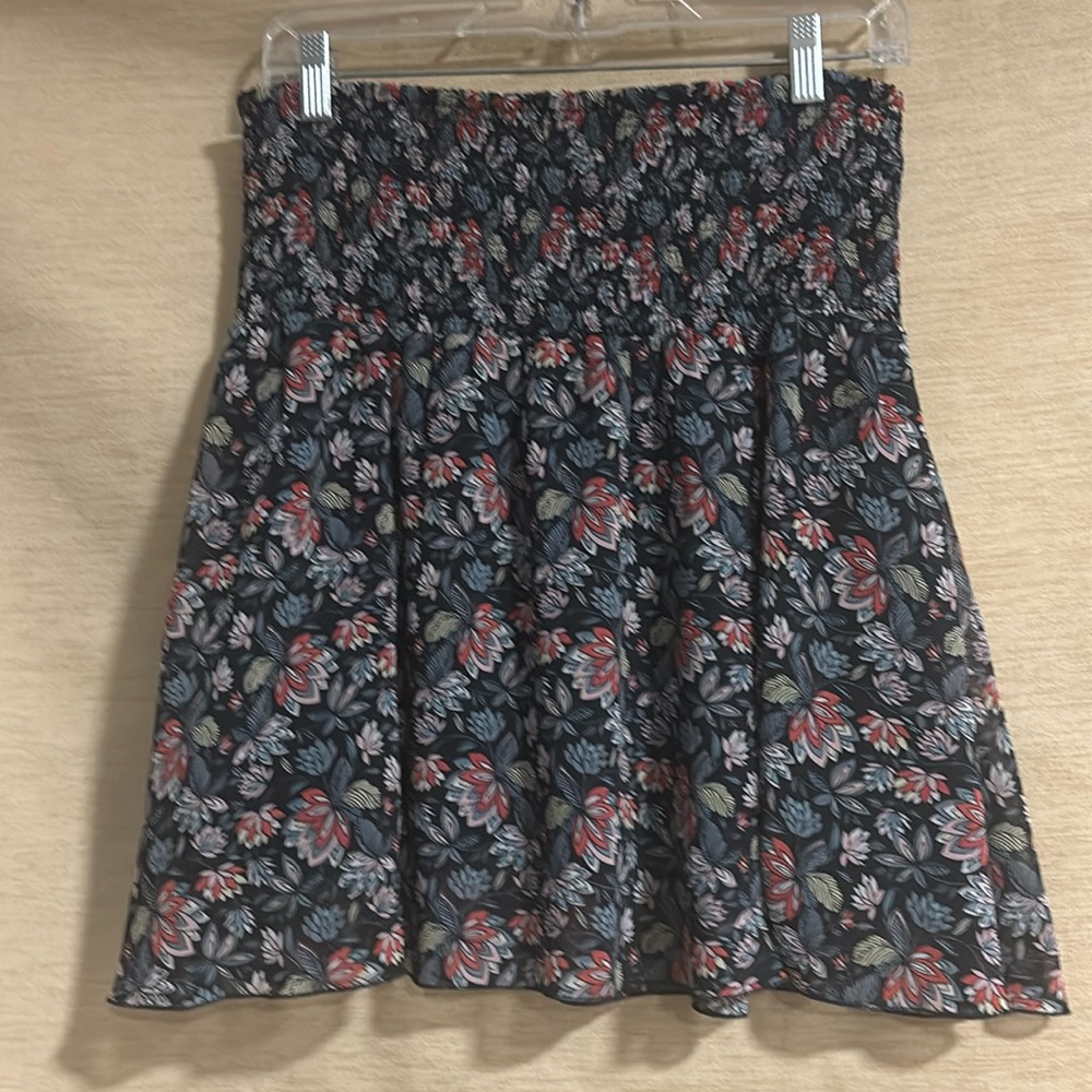 CABI FLORAL FLIRT‎ ELASTIC WAIST MINI SKIRT